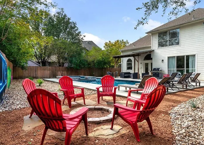 Sun Filled W Gorgeous Pool Hottub Gameroom Round Rock
